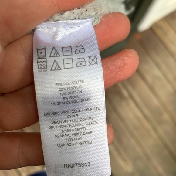 Light Gray Mock Turtleneck Knitted Sweater Brown Buttons Light Academia - Picture 7 of 7